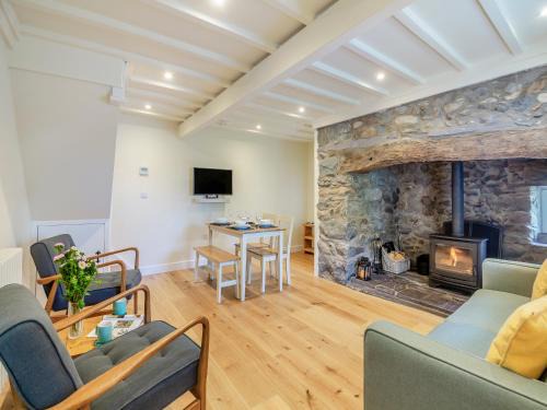 Dinas House | Dyserth