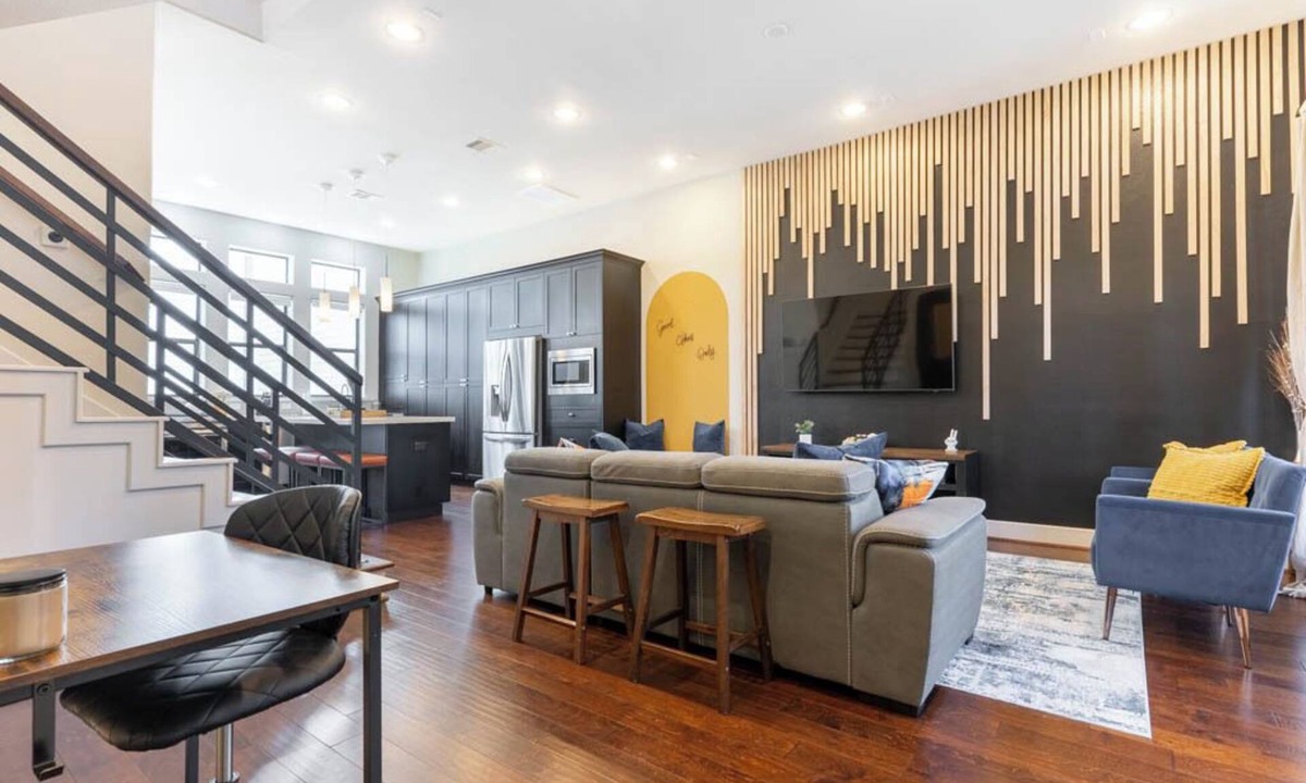 East Downtown Houston House | EADO ROOFTOP City View+FIFA World CUP VIBES, walk to GRB and Toyota Center.