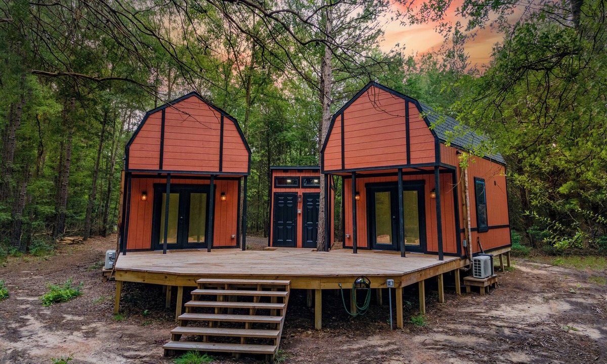 Mineola Cabin | Eagle 1 - Left Side Cabin and NO NEIGHBOR