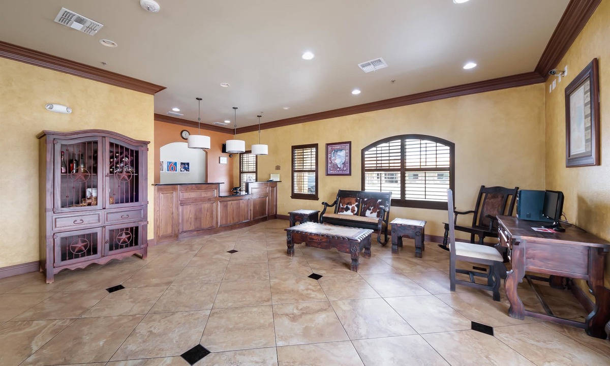 Floresville Hotel | Eagle Ford Inn
