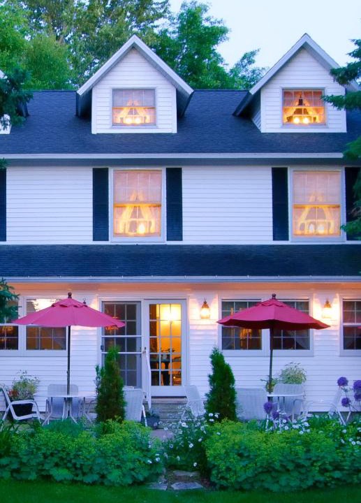 Ephraim Hotel | Eagle Harbor Inn