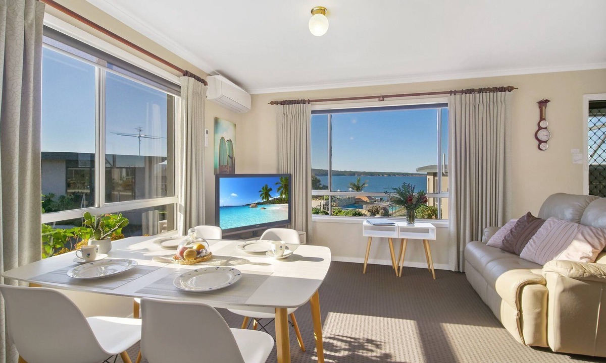 Eden Villa | Eagle Heights Family Unit : Great pool