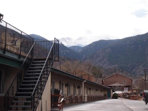 Manitou Springs Historic District Hotel | Eagle Motel