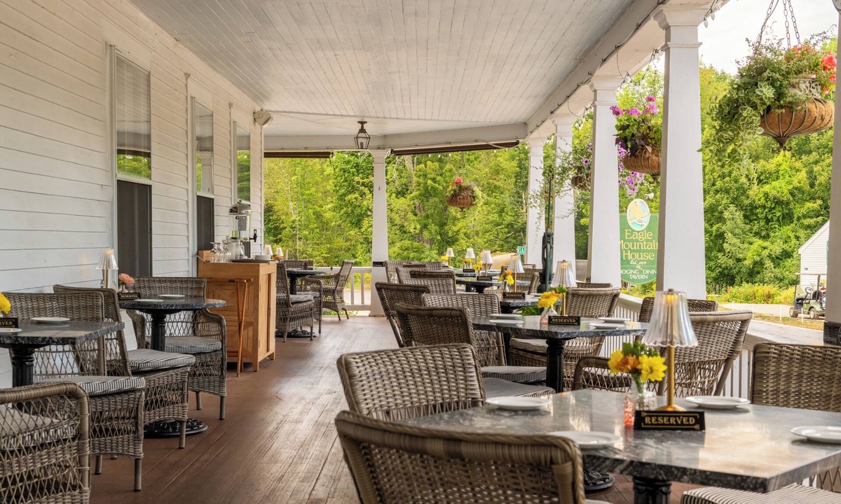 Jackson Hotel | Eagle Mountain House & Golf Club