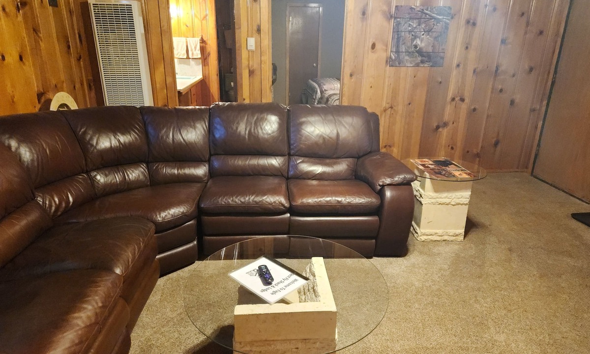 Eagle Nest Hotel | Eagle Nest Fly Shack and Lodge