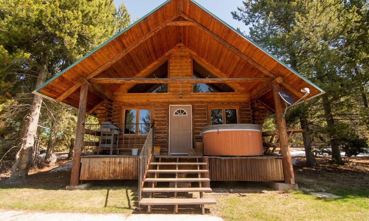 Island Park Hotel | Eagle Ridge Ranch