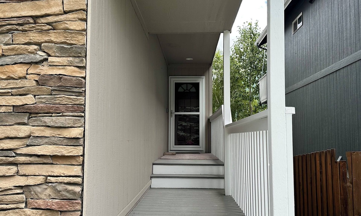 Eagle River House | Eagle River Grand Suites