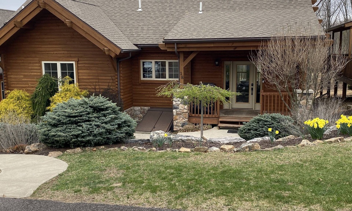 Sybertsville Cabin | Eagle Rock Cabin-Ski-in/Ski-out