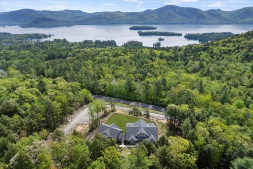 Bolton Landing Ski Chalet | Eagle's Nest at Bolton Landing