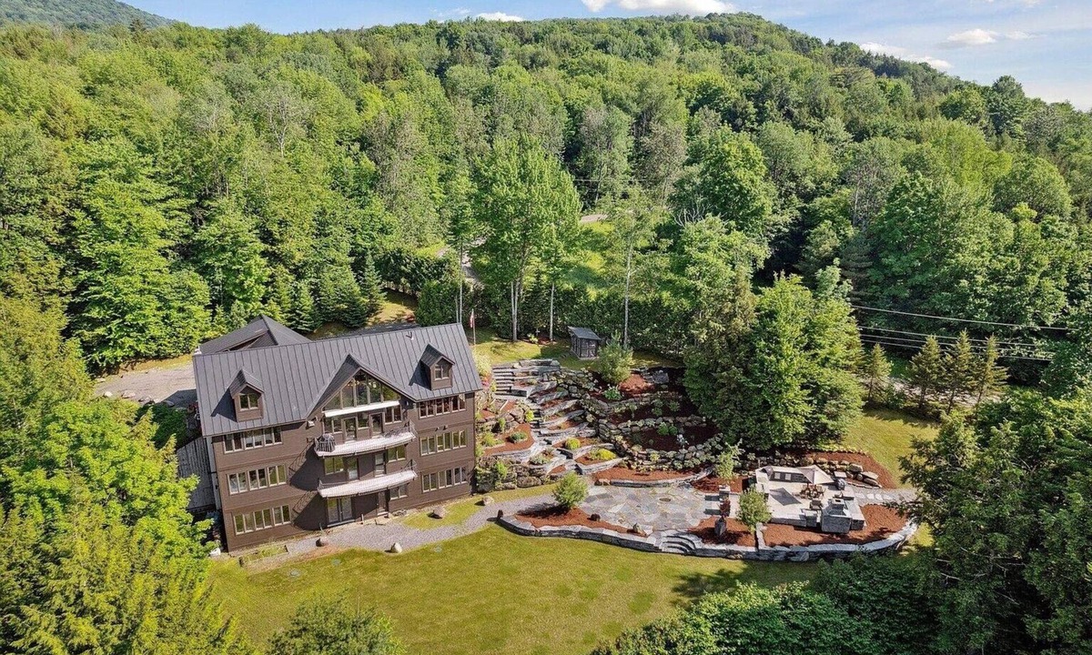 Moscow House | Eagle's View Stowe