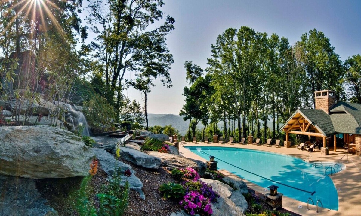 Foscoe House | Eagle's Wings- Mountain House, Gated Resort, Indoor/Outdoor Pools and Hot Tub, Fishing Ponds, Fit.