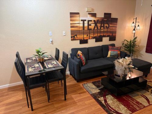 Eagle Pass Apartment | Eagle Stay 3