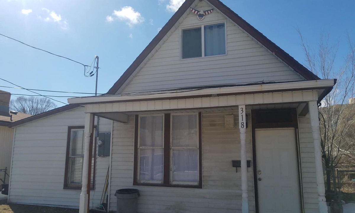 Helper House | Eagles Nest Helper, UT