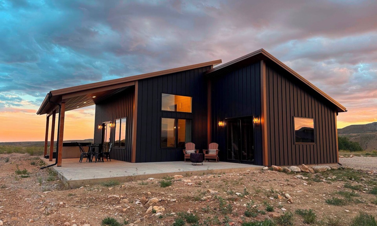 Shell Cabin | Earhart Cabin at Ever Sky Ranch