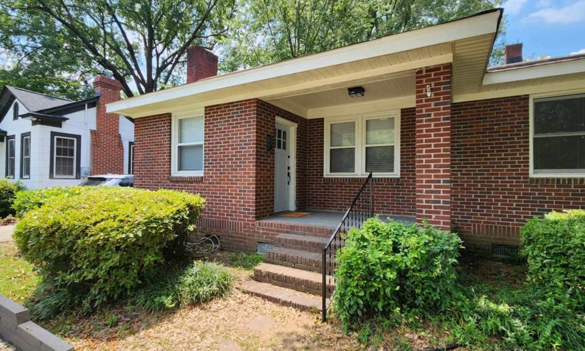 Earlewood House | Earlewood 2 bed 1 bath duplex