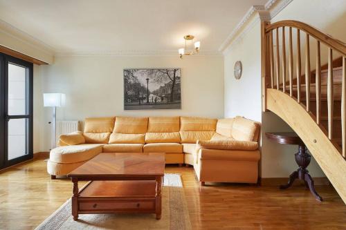 Zarautz Apartment | EARRA - Salbide Duplex - Garaje, 7 min de la playa