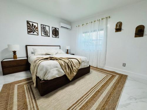 West Little Havana House | Earth-Toned Escape, Stylish Stay