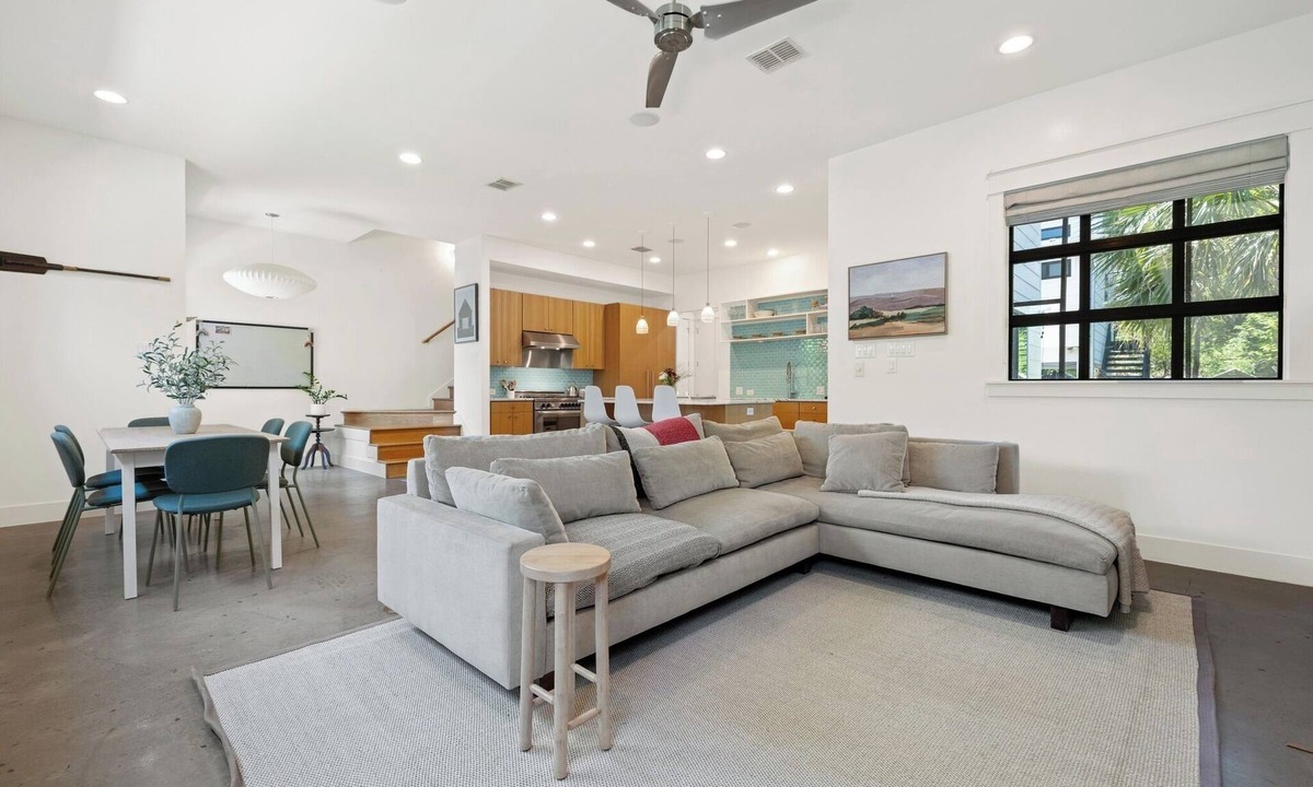 Blackshear-Prospect Hill House | East Austin + Private Pool - Eastside Palm Combo!
