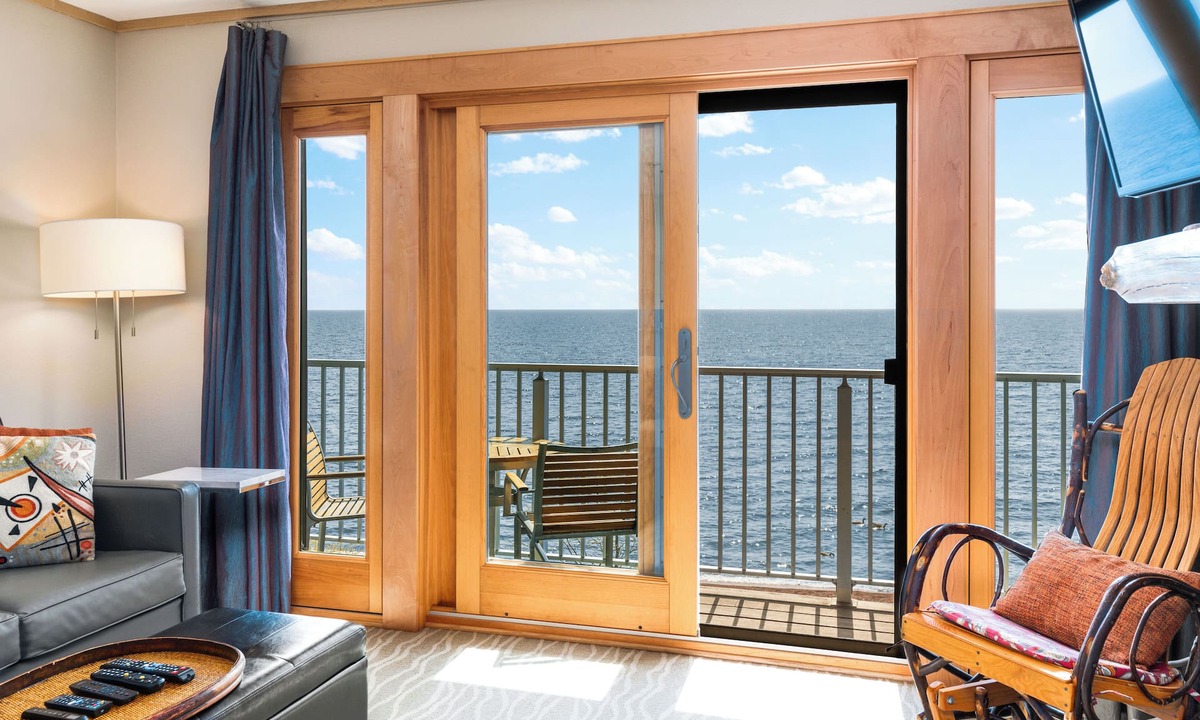 Grand Marais Apartment | East Bay Suites