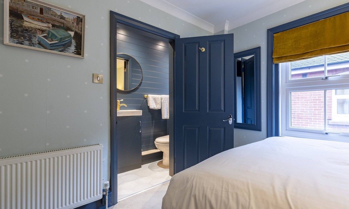 Littlehampton House | East Beach Guest House