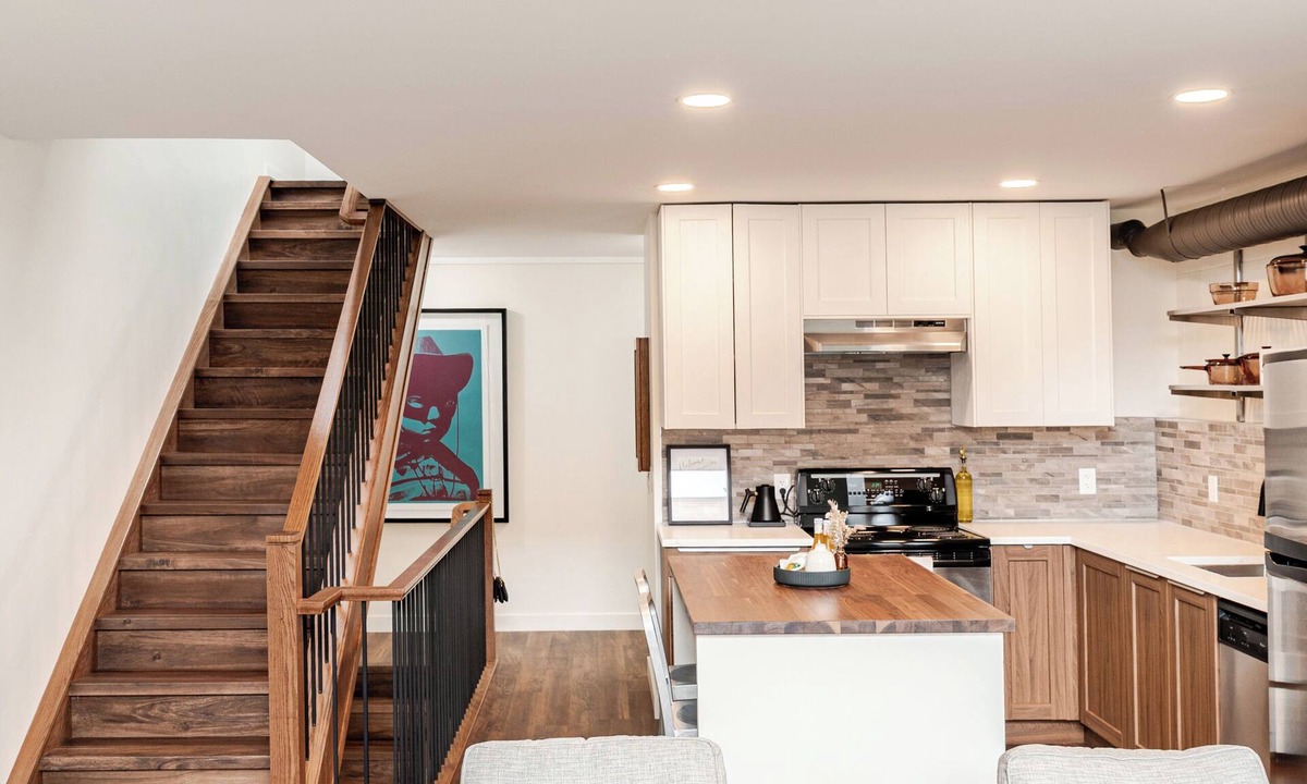 Inglewood House | East End Loft