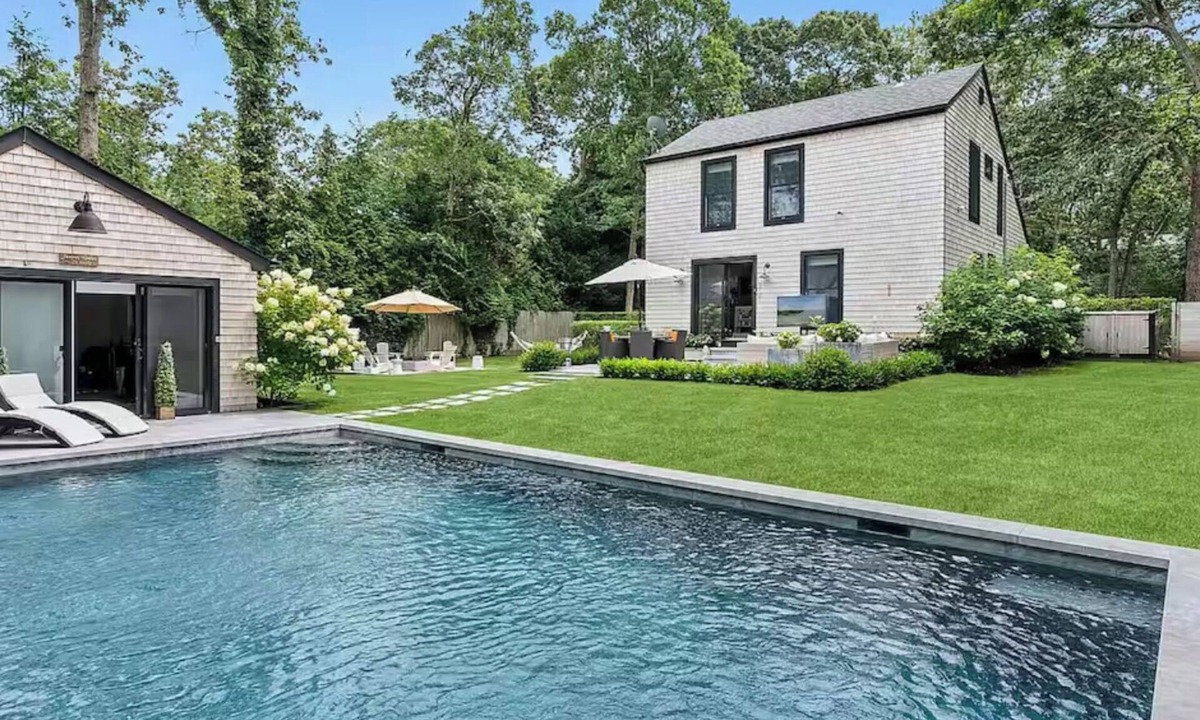 Clearwater Beach House | East Hampton Hideaway w/Automatic Pool Cover