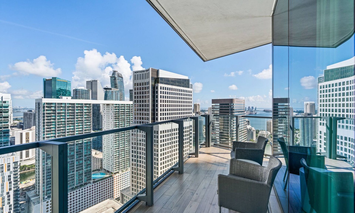 Brickell Hotel | EAST Miami
