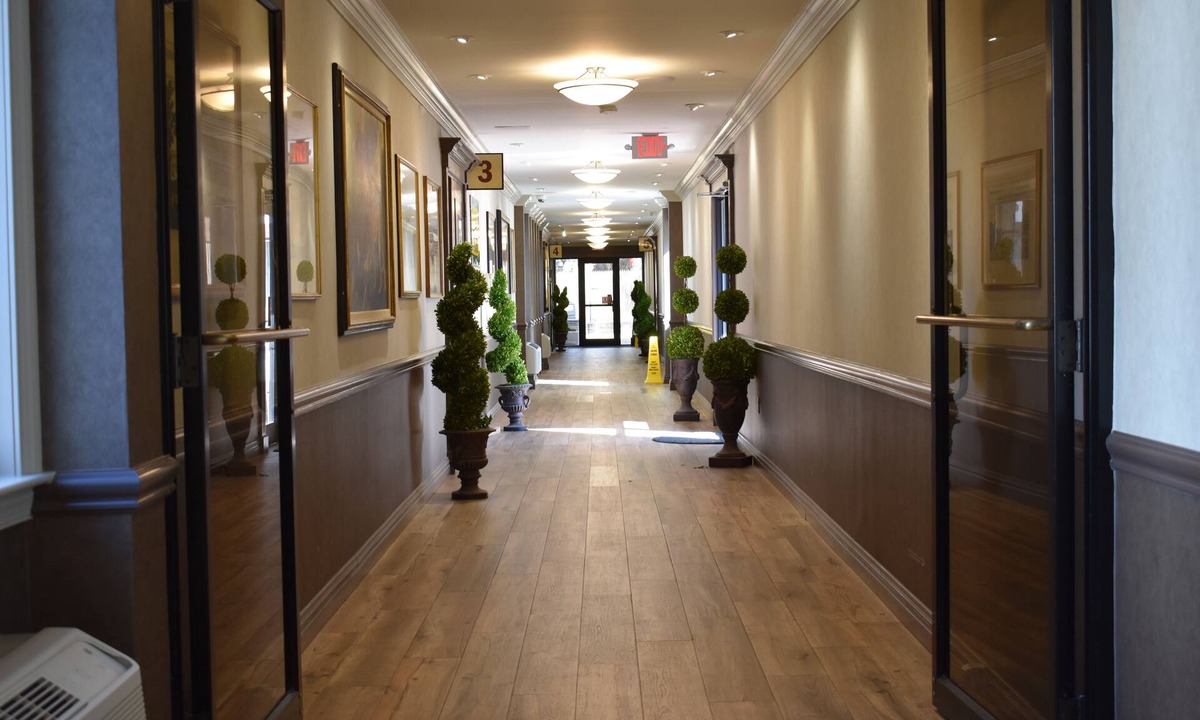 East Norwich Hotel | East Norwich Inn