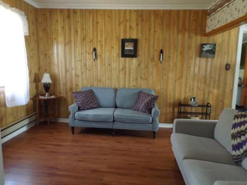 Little Catalina Villa | East Point Oceanfront retreat