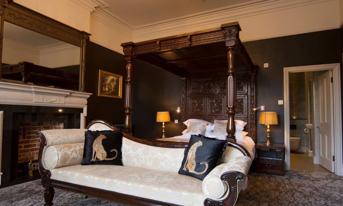 Chichester Hotel | East Walls Hotel