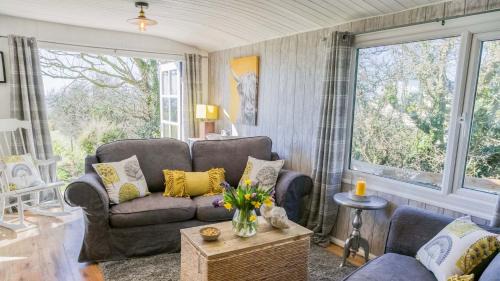 Llanerchymedd House | Easter Cabin