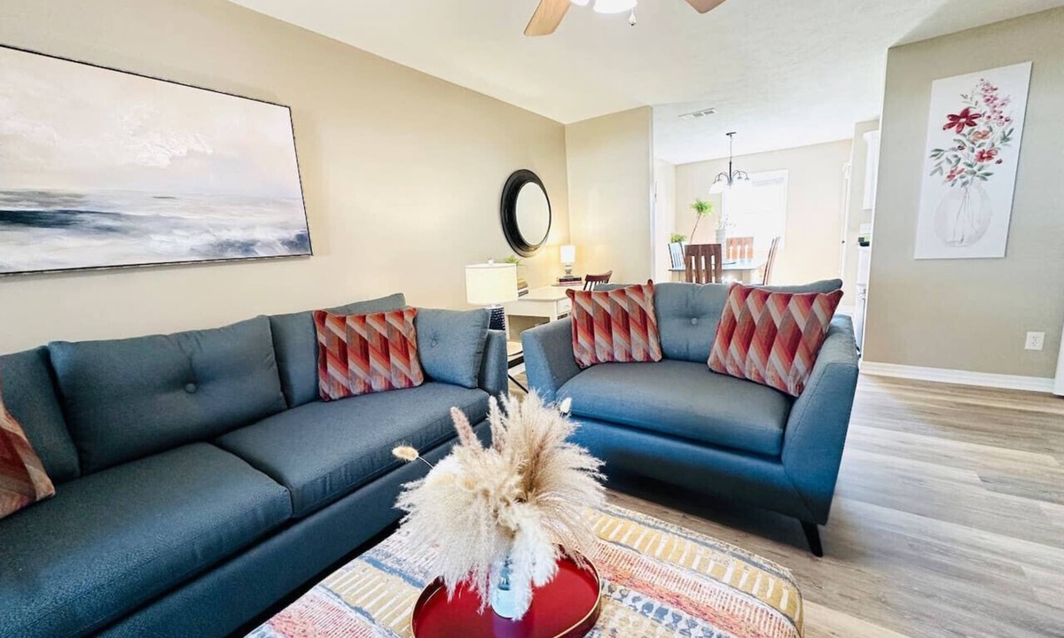 Hammond Apartment | Eastgate 18B beautiful townhouse