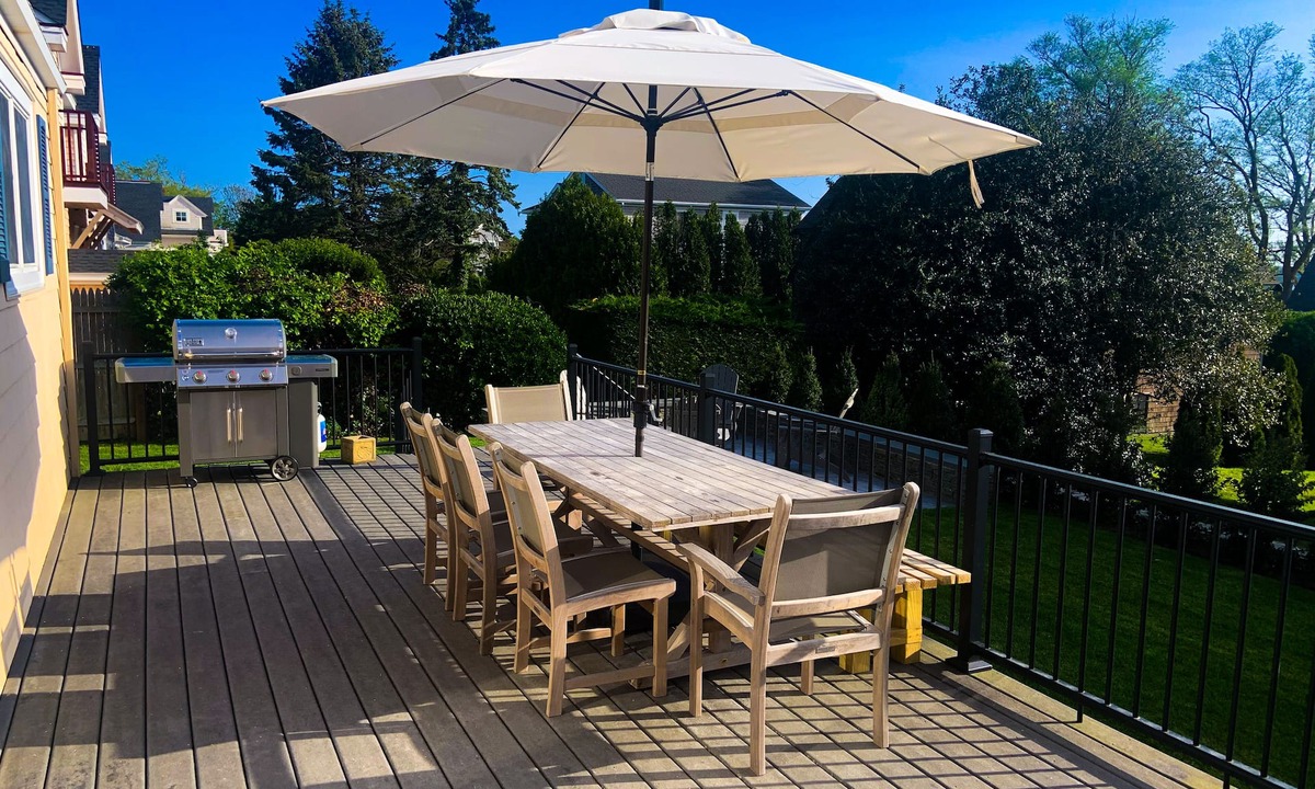 Easton's Point House | Easton's Point walk to beaches!