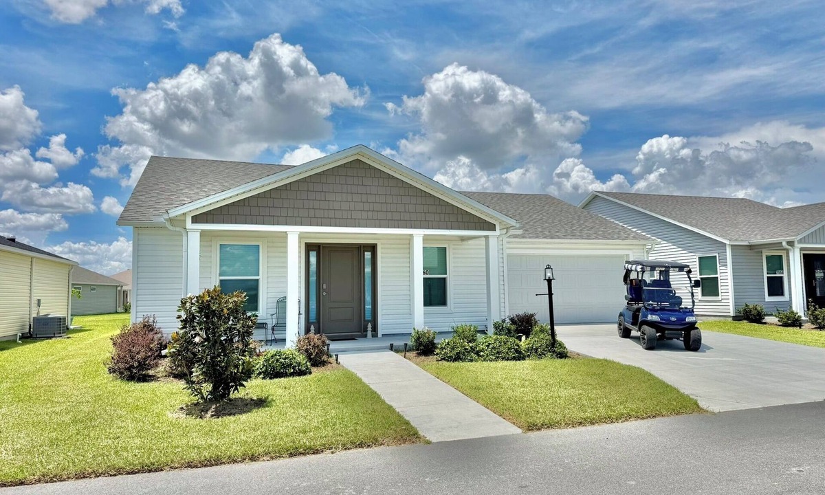Sumter County House | Eastport Footprint - The Villages 2/2 + Workout Room and Golf Cart in The Village of Moultrie Creek