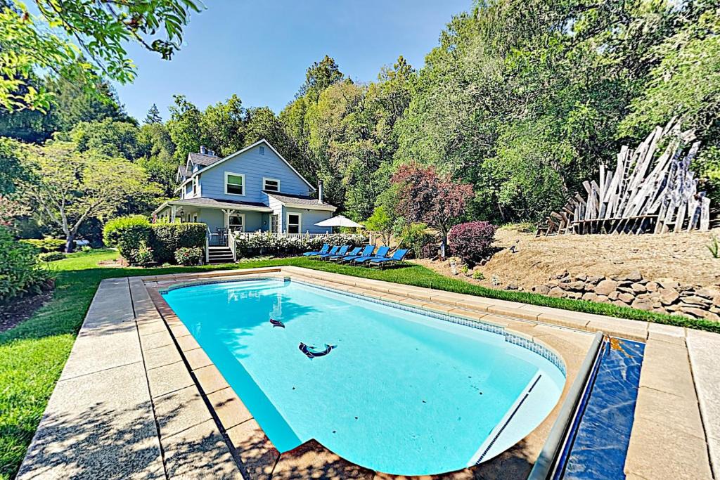 Healdsburg House | Eastside Manor