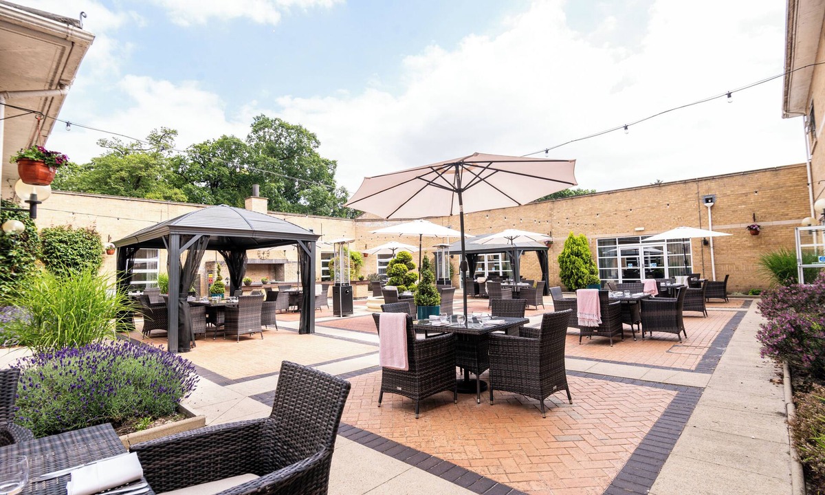 Brinsley Hotel | Eastwood Hall