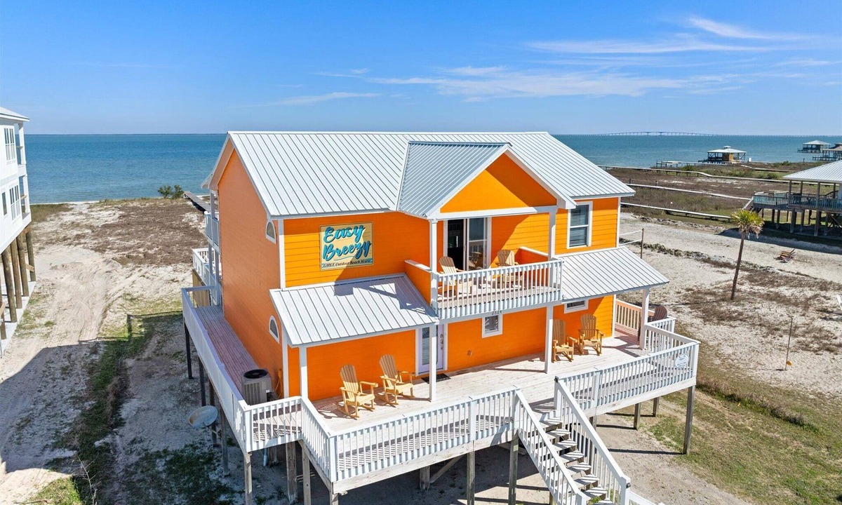 Dauphin Island House | Easy Breezy: Pet-Friendly Beachfront Home with Pool