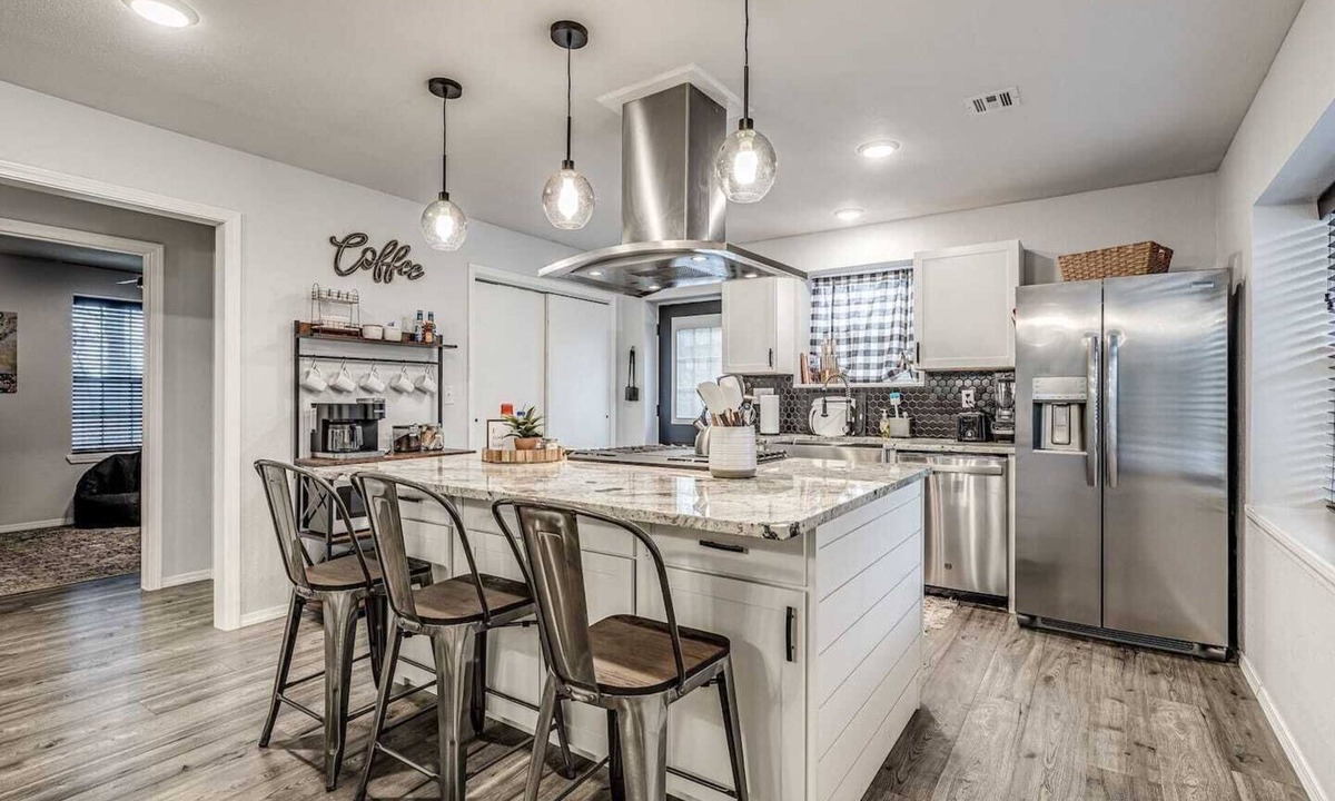Cookson House | Easy Does It - less than 1 mile from the boat ramp