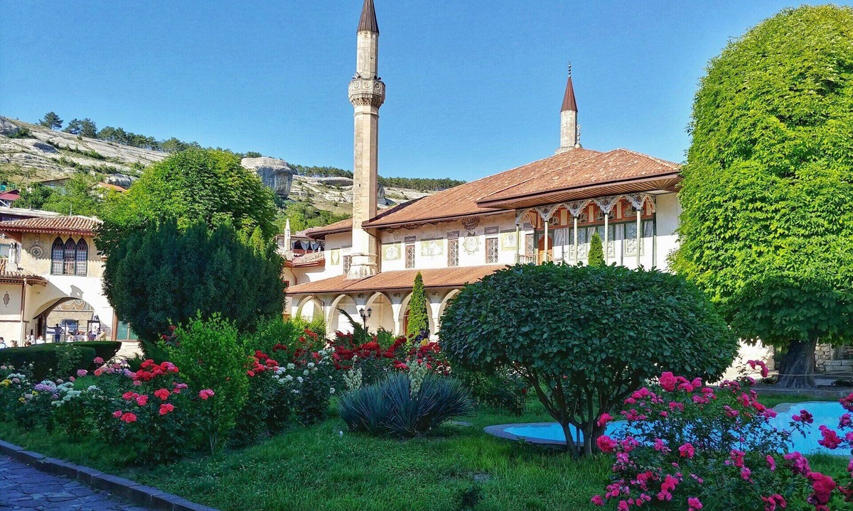 Parkrose House | Easy for the airport, surrounded by greenery