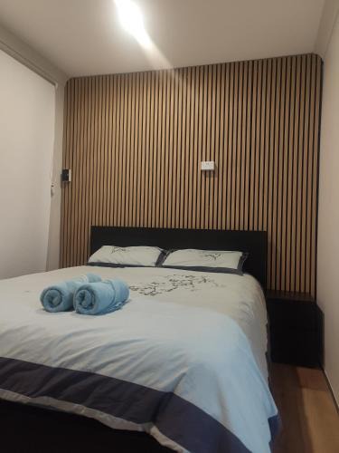 Jamboree Heights Apartment | Easy Smart-Modern for short long stay