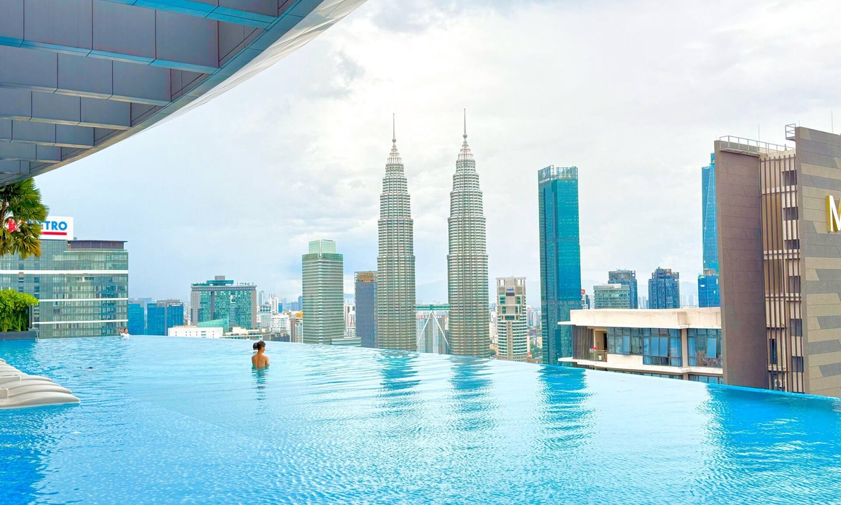 Golden Triangle Apartment | Eaton Residence by crystal