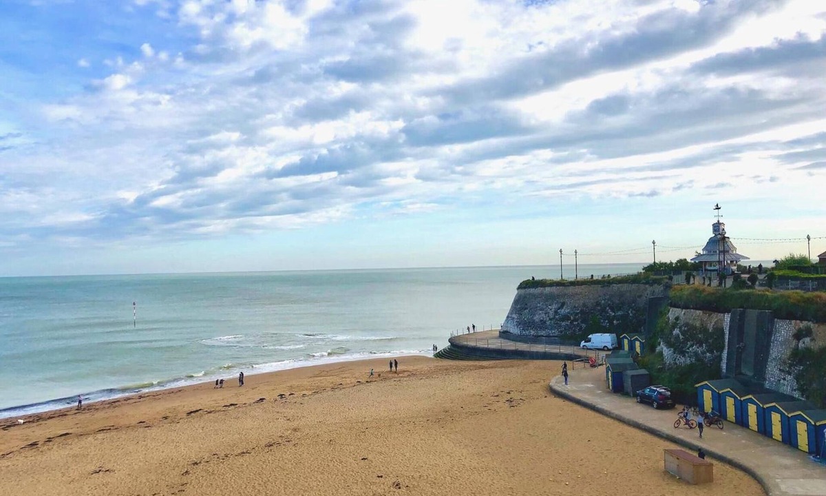 Broadstairs Bed & Breakfast | Ebenezer's Place