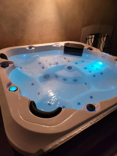 Vert-le-Grand Villa | Echappée verte et jacuzzi proche de Paris
