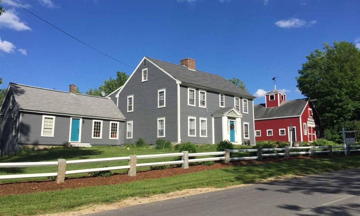 Deerfield House | Echo Hill Farm Guest Suite