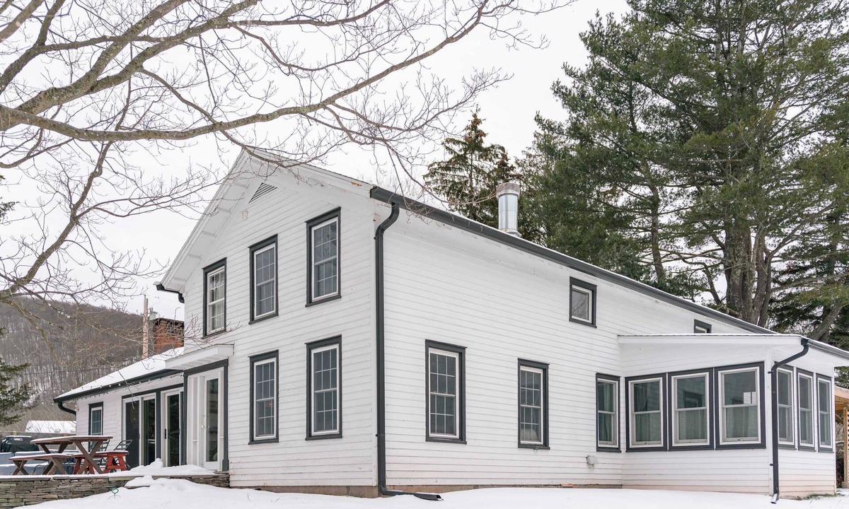 West Kill House | Echo Notch, Mtn Views, Fireplace - Echo Notch Farm