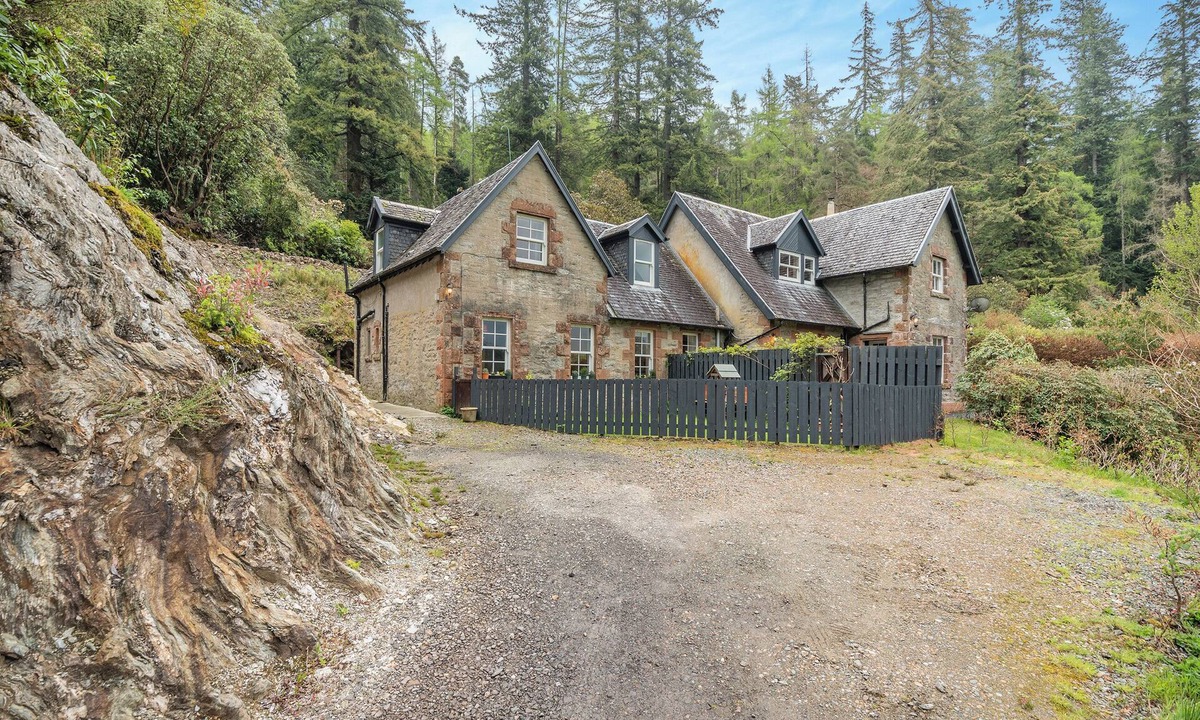 Benmore Cottage | Eckford Annex - UK39879