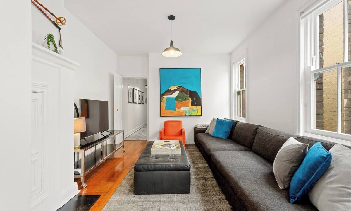 Millers Point Apartment | Eclectic Heritage Comfort with Terrace and Views