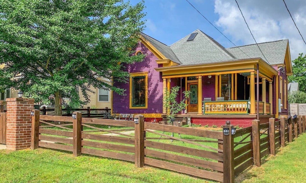 East End House | Eclectic Pet Friendly Home in East Nashville