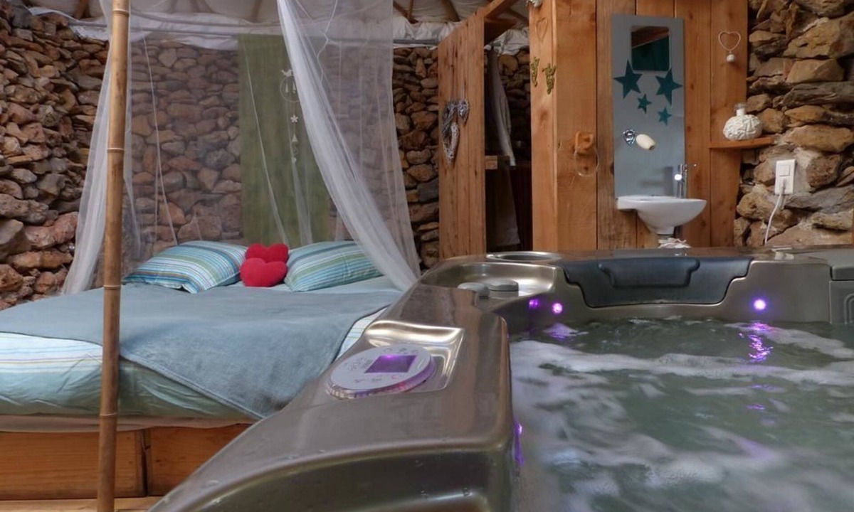 Saint-Maximin-la-Sainte-Baume Bed & Breakfast | Ecolodges en Provence