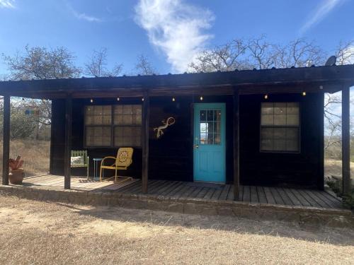 Paluxy House | Eco-Friendly Cabin with Private Hot Tub for a Relaxing Getaway near Dallas, Texas
